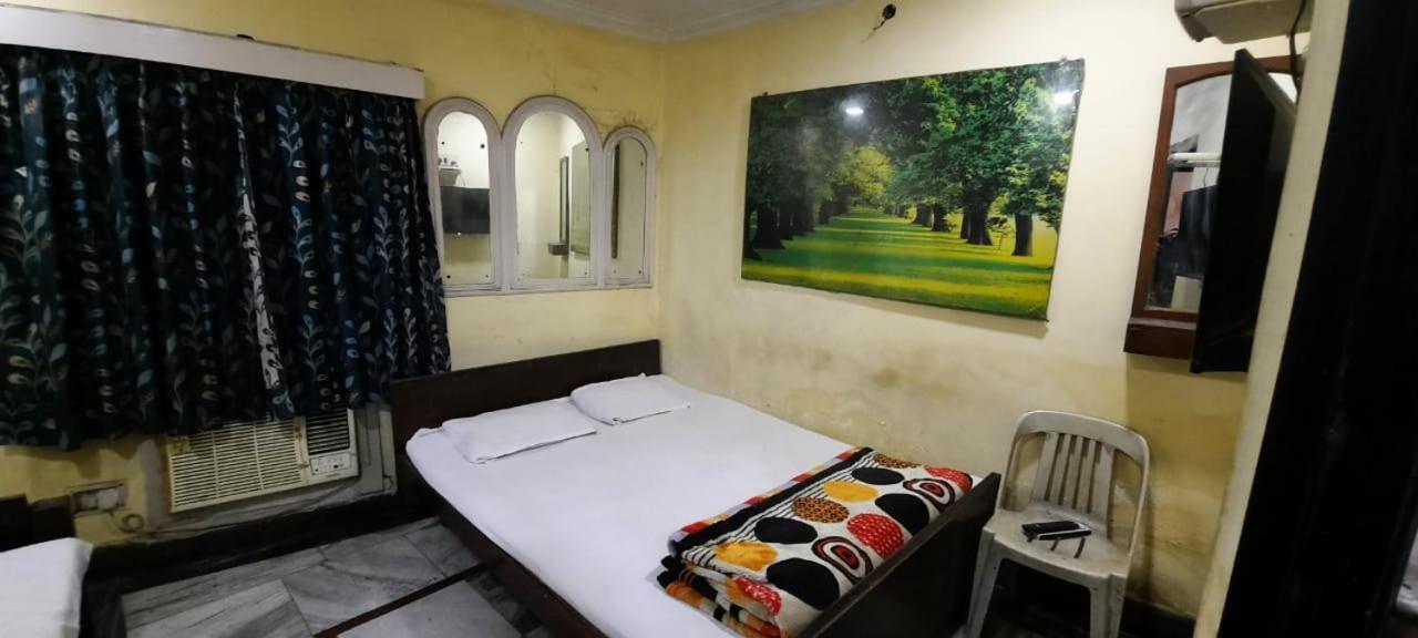 Khaja Habib Hotel Calcutta Exterior foto